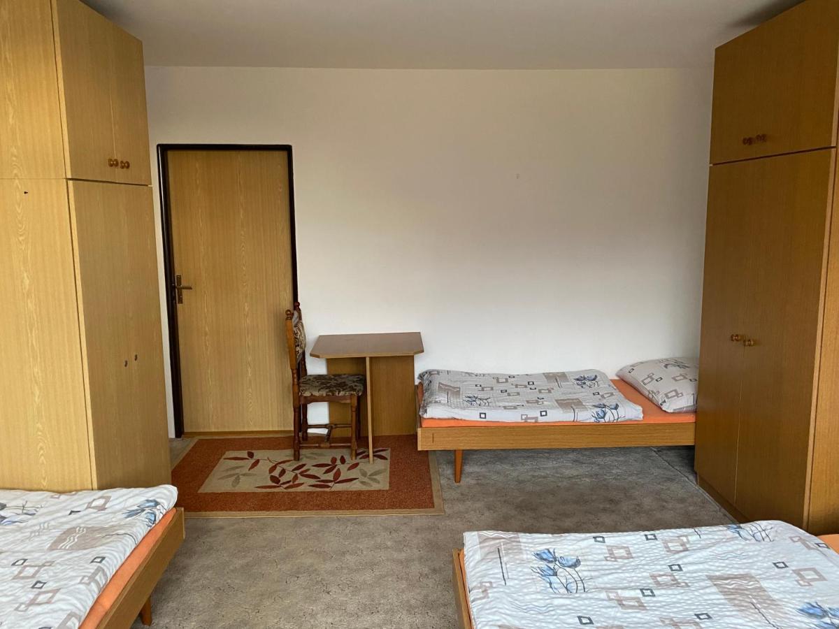 Penzion Na Bystrici Hotel Miletín Екстериор снимка